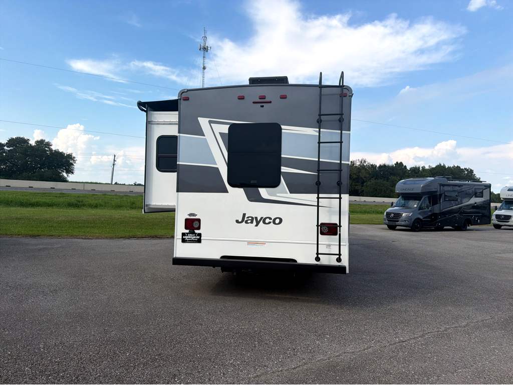 2027 JAYCO GREYHAWK 29MV - Image 4