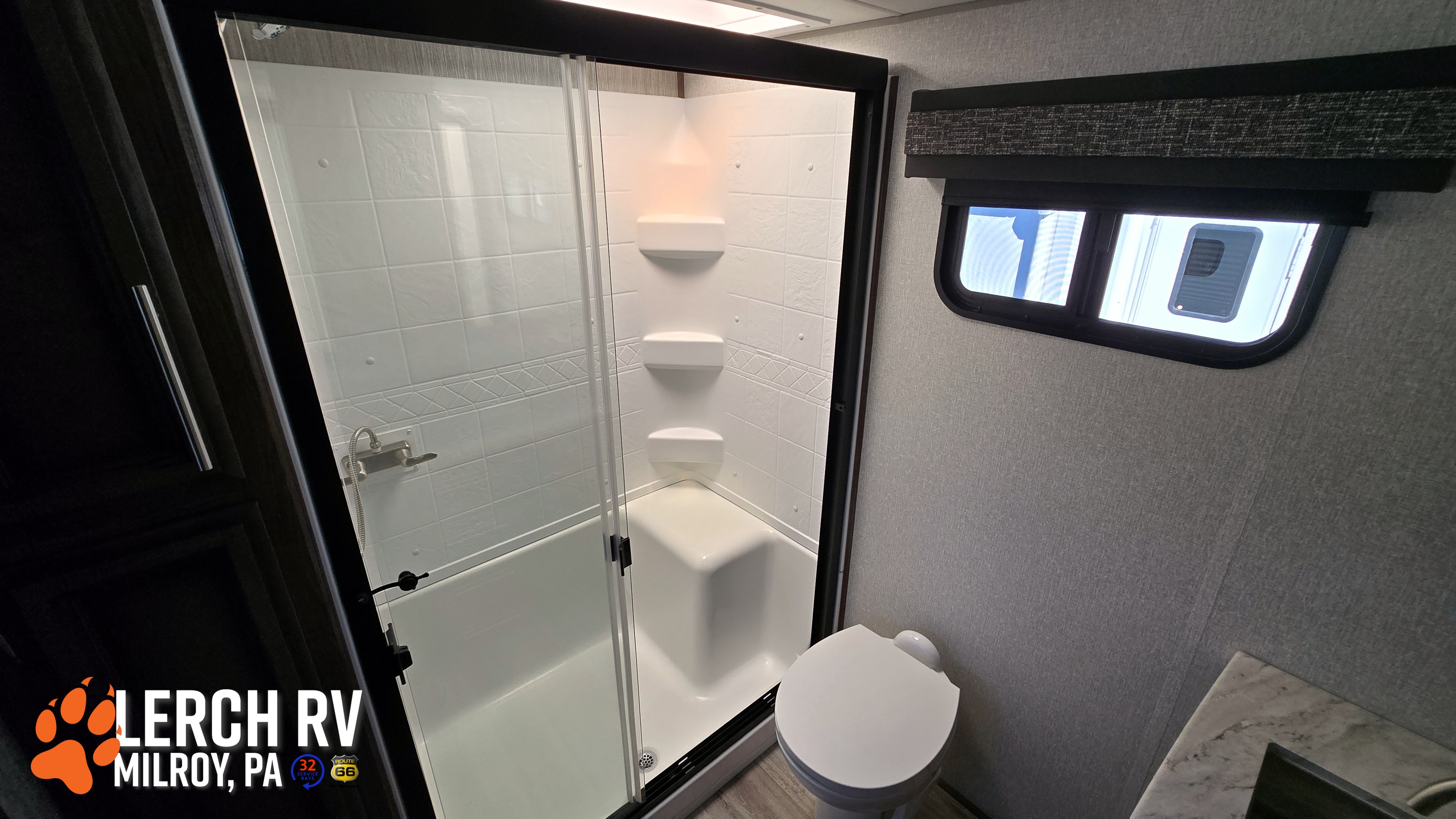 2021 KZ RV Durango D326RLT - Image 36