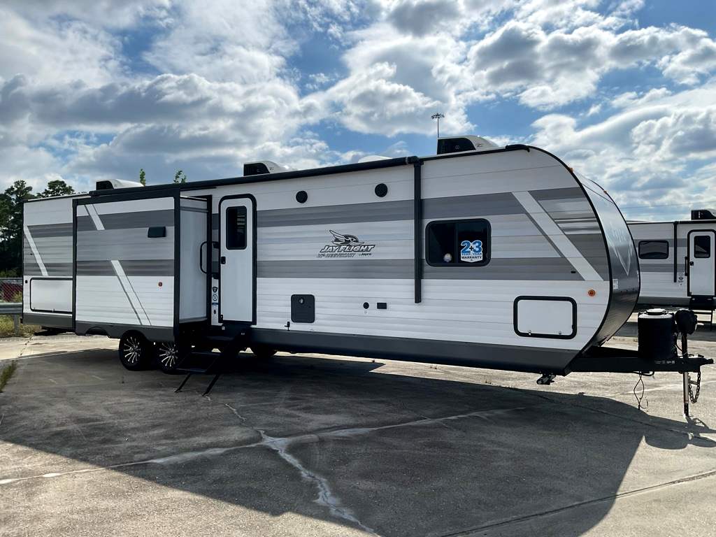 2027 JAYCO Jay Flight 333BTS - Image 4