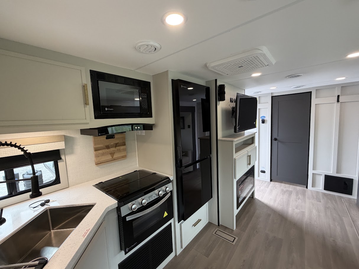 2027 VENTURE RV STRATUS 261VRB - Image 50