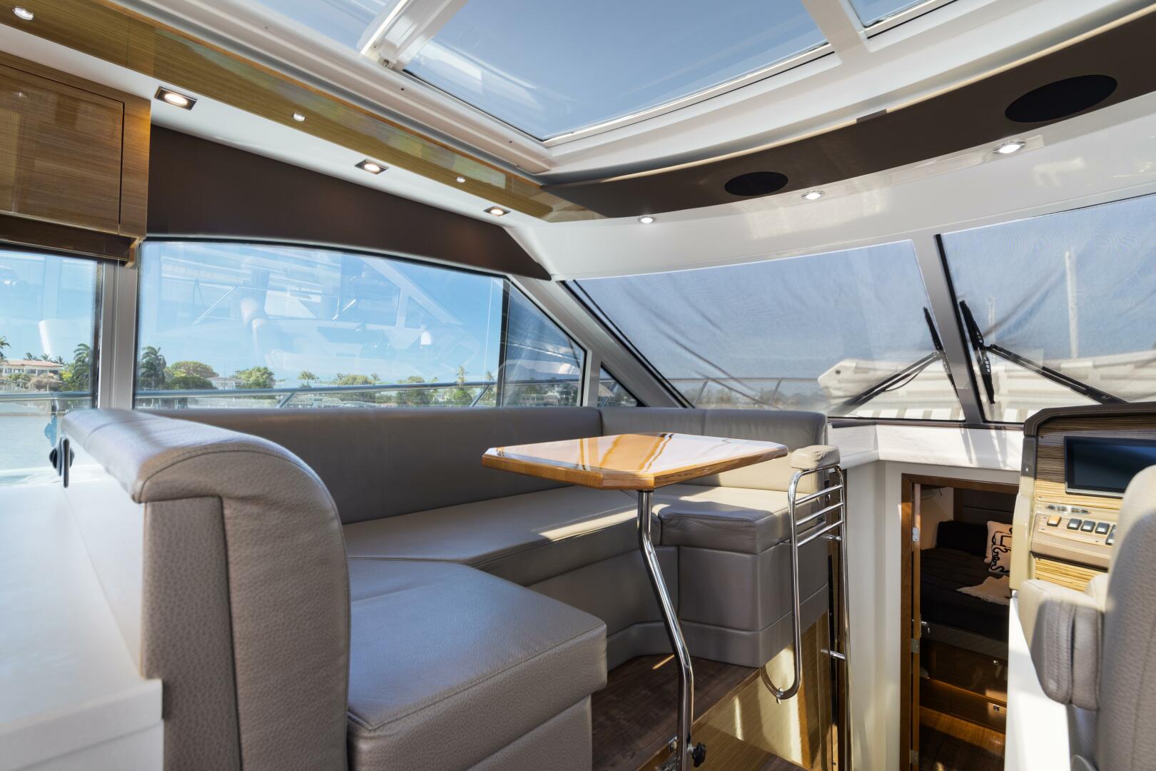 2018 Cruisers 45 Cantius - Image 16