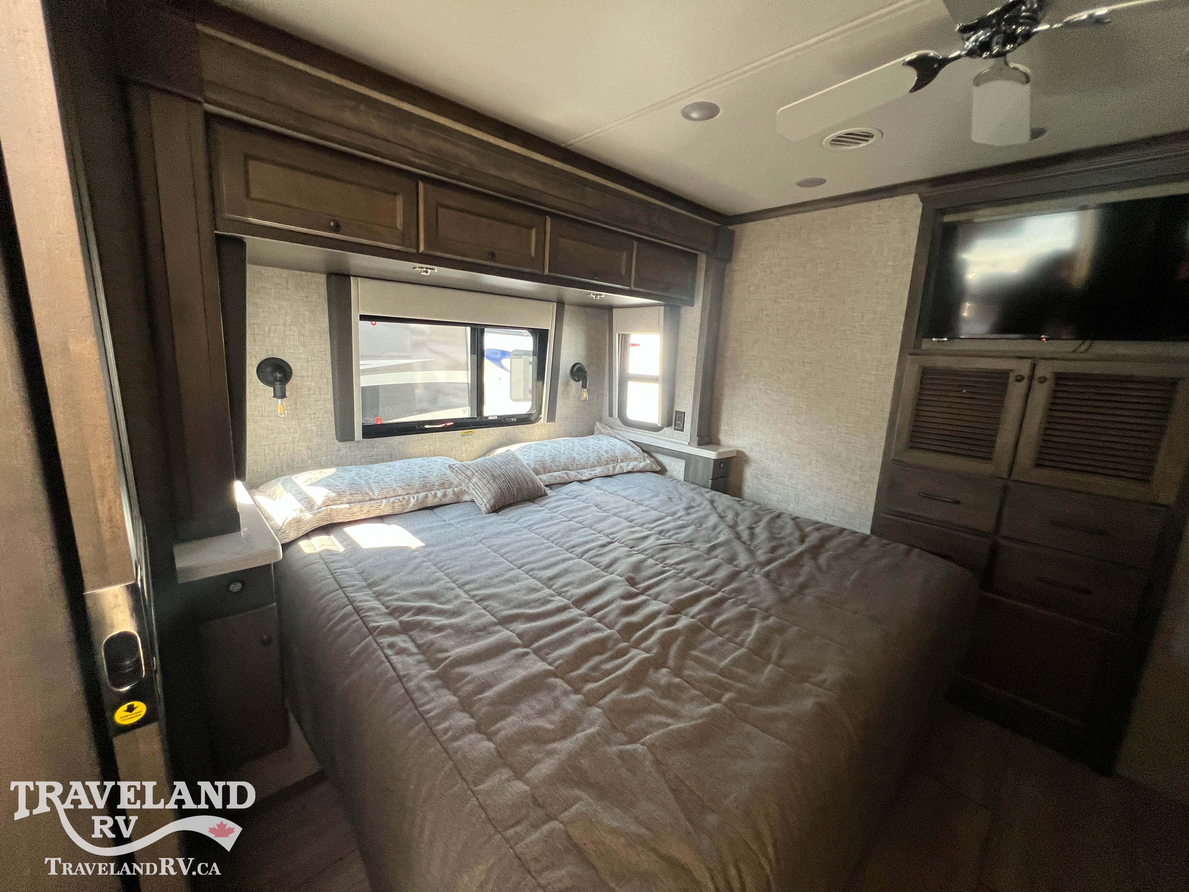 2012 Tiffin Allegro 36 LA - Image 26