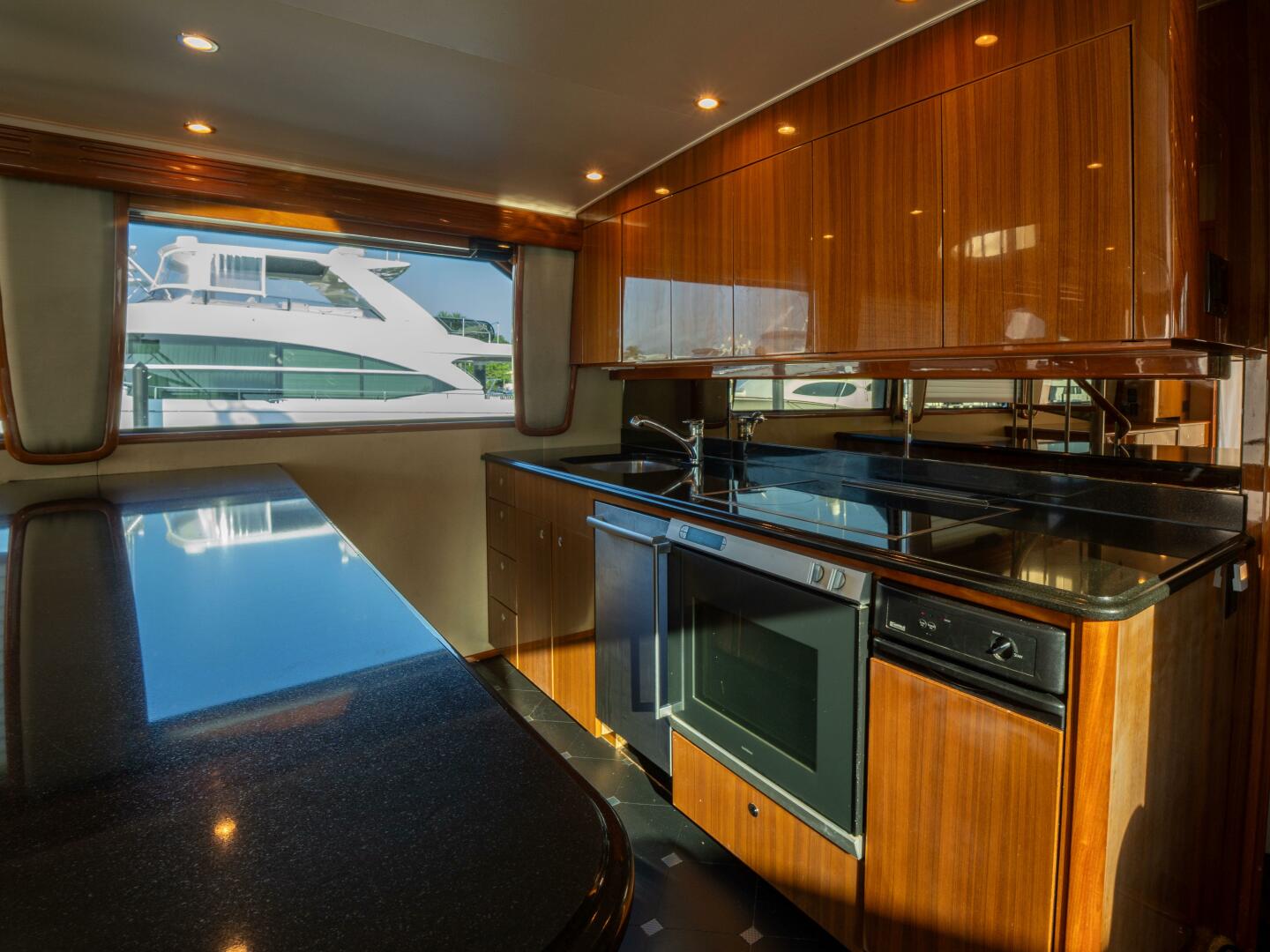 2005 Viking 74 Enclosed Bridge - Image 12