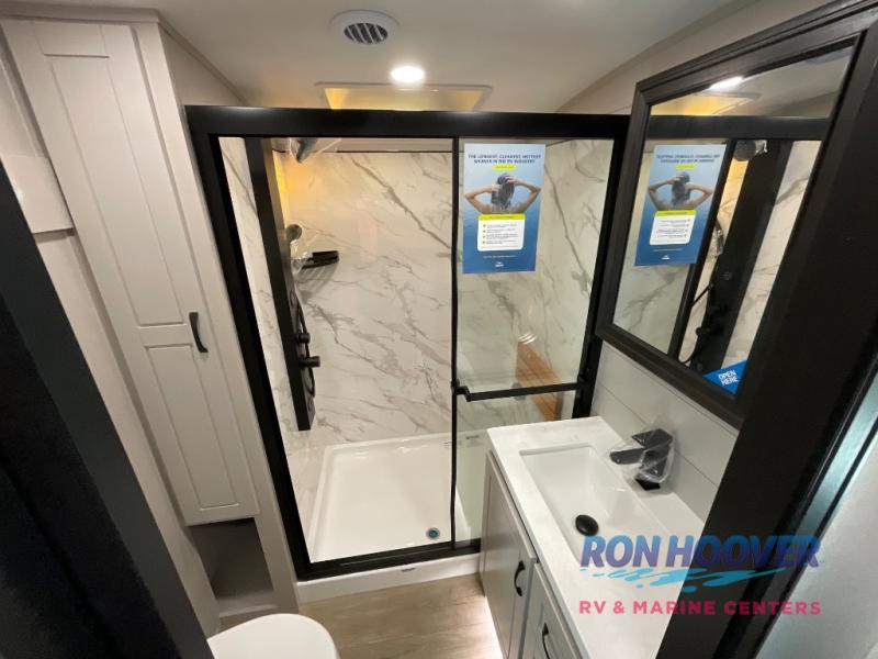 2026 JAYCO NORTHPOINT 395DSDB - Image 45