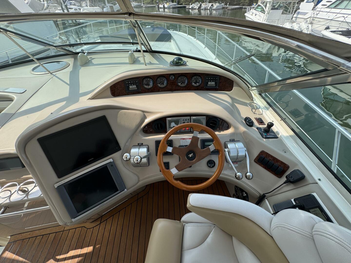 2001 Sea Ray 540 Sundancer - Image 16