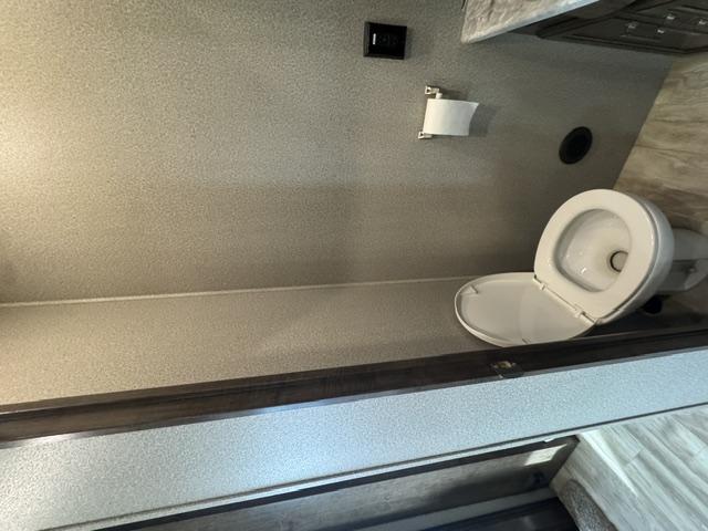 2020 Grand Design Solitude 380FL - Image 25