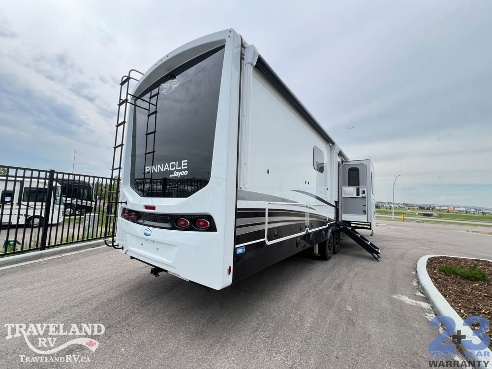 2027 Jayco Pinnacle 39FLOK - Image 8