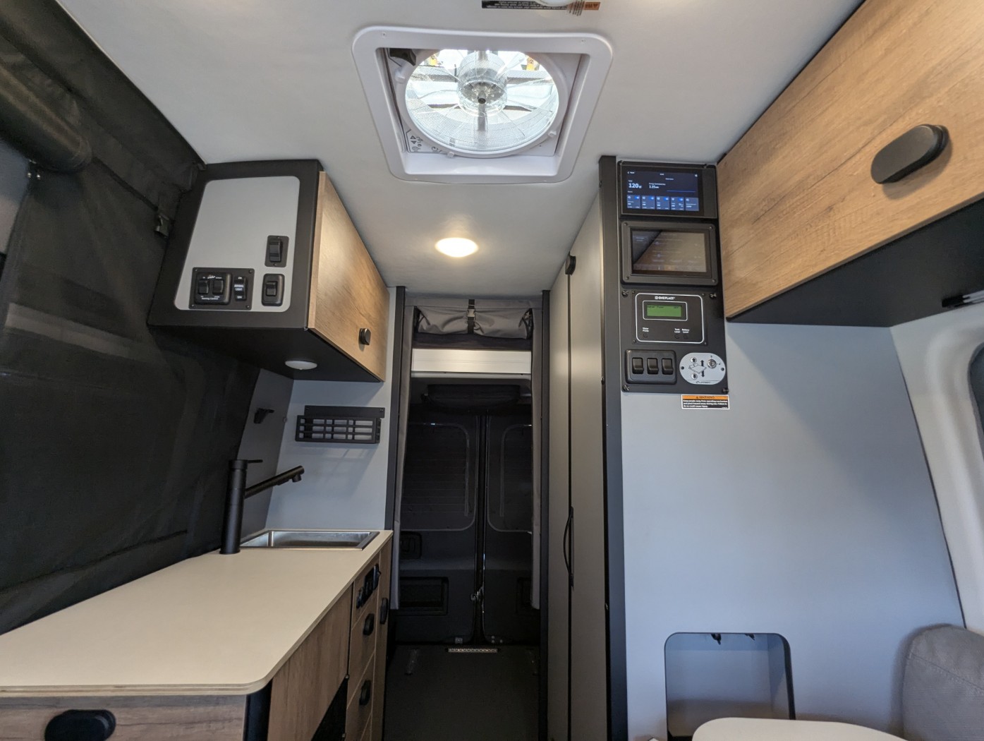 2027 Winnebago Revel 44EC - Image 27