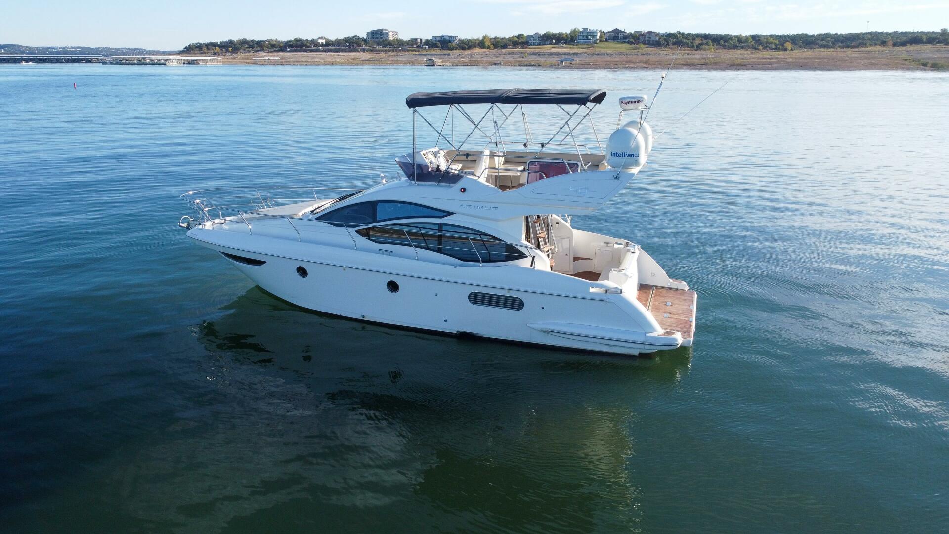 2013 Azimut 40 Flybridge - Image 9