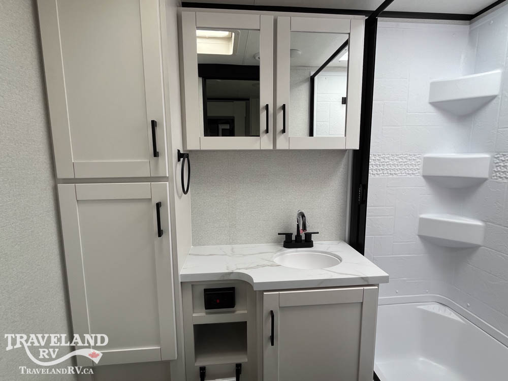 2026 Highland Ridge Range Lite 211RKM - Image 25