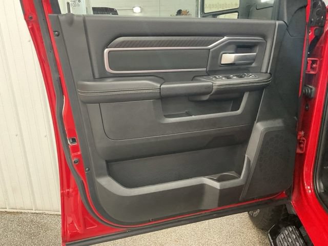 2026 Ram 2500 Big Horn 4x4 Crew Cab 6'4" Box - Image 13