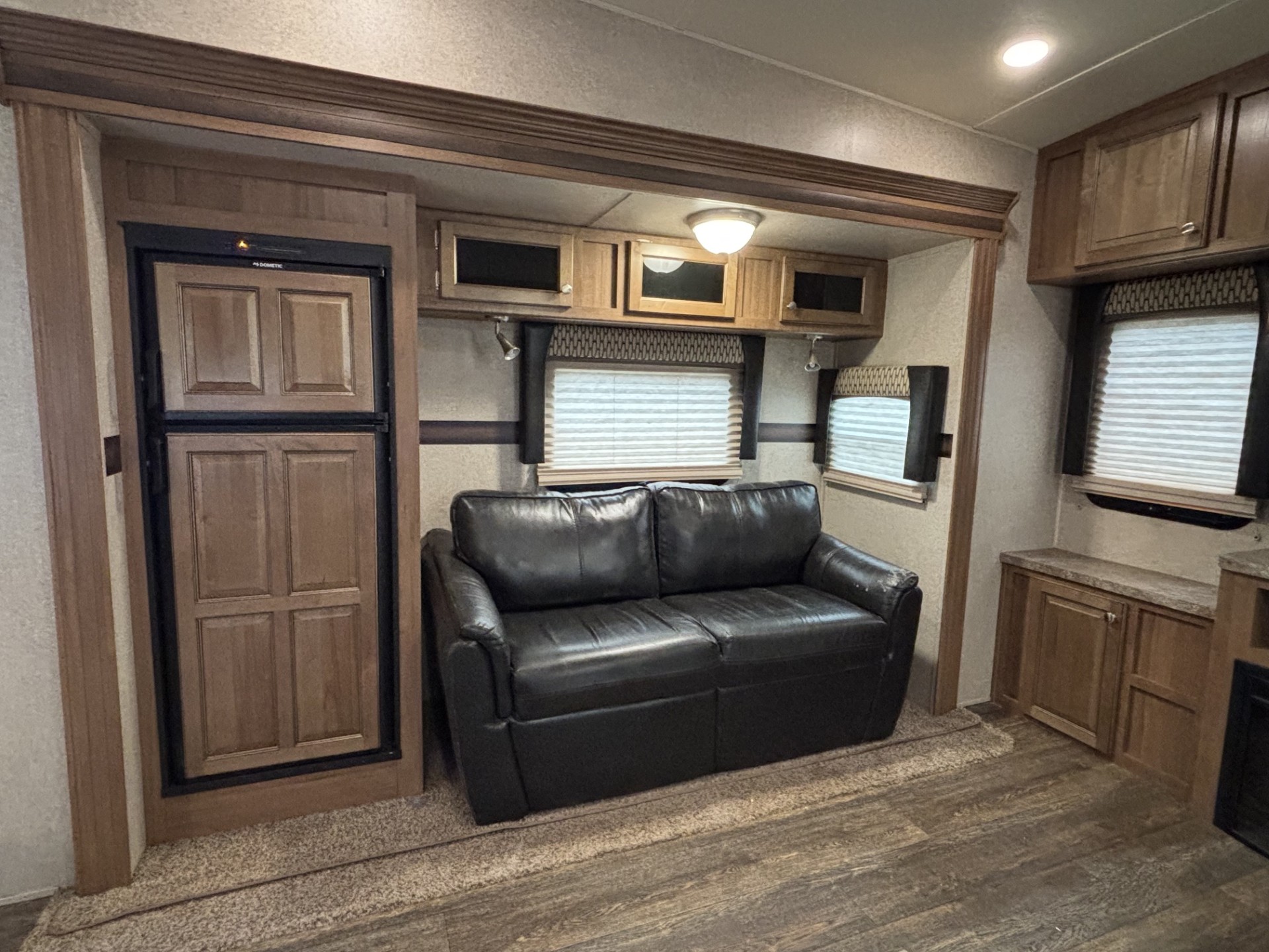 2018 Forest River Rockwood Ultra Lite 2650WS - Image 11