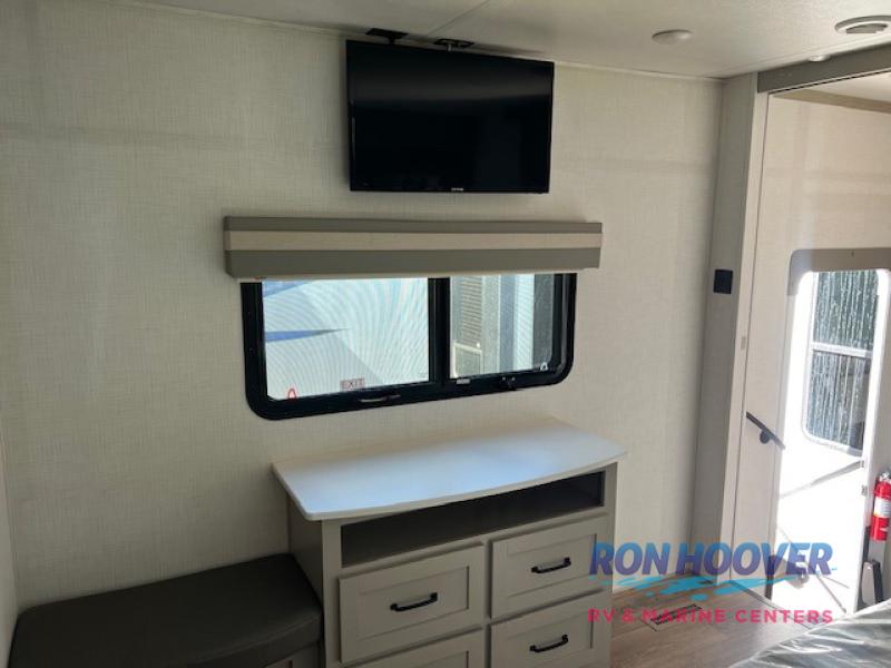 2024 PALOMINO 384RK - Image 22