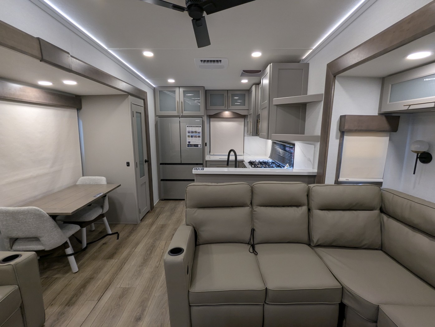 2026 Alliance RV Paradigm 382RK - Image 30