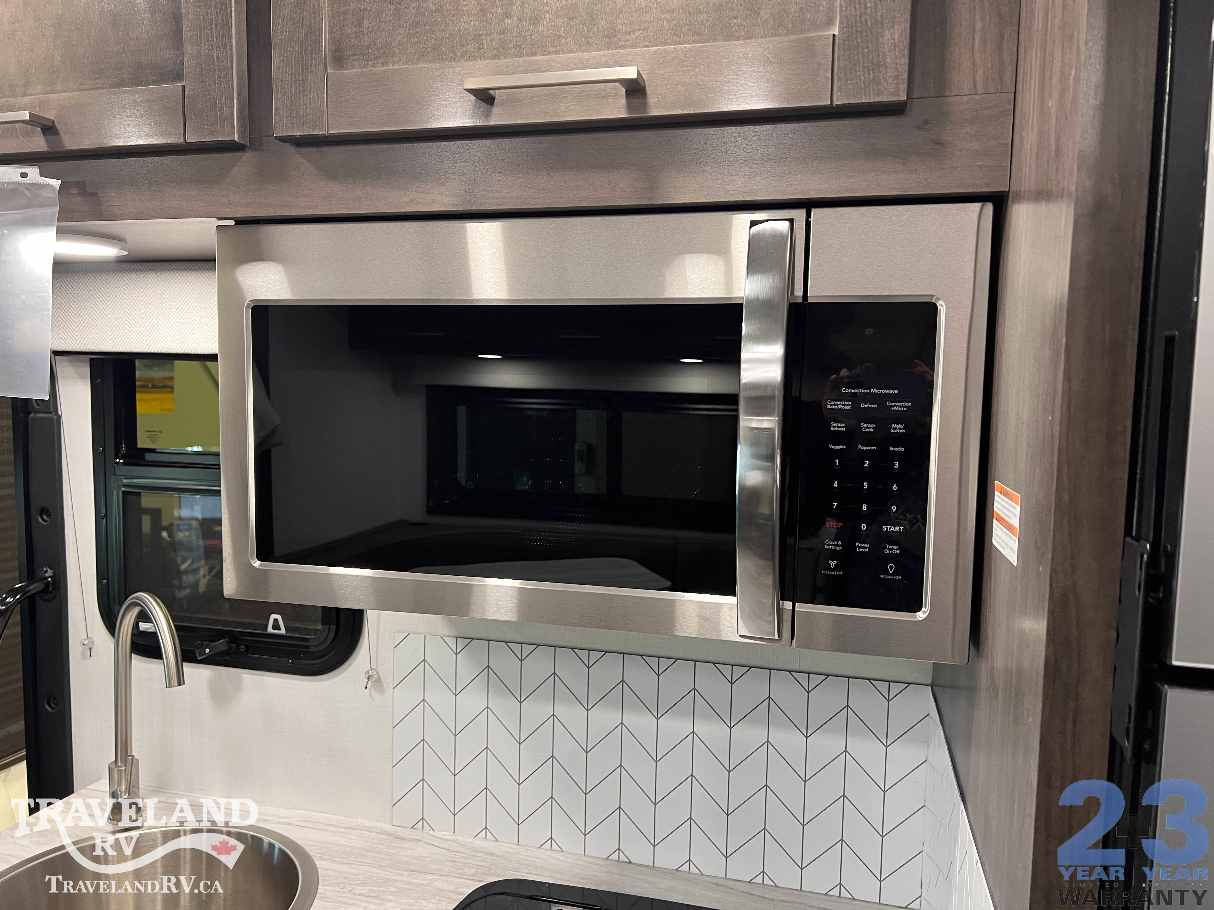2026 Jayco Melbourne 24L - Image 12