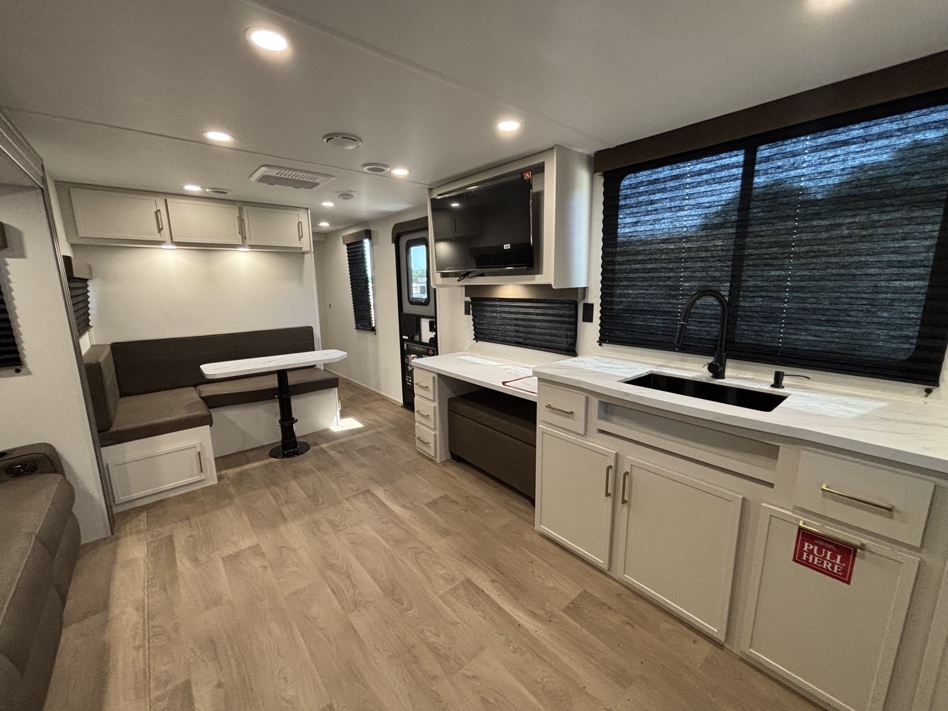 2027 Grand Design Transcend 315RKT - Image 15
