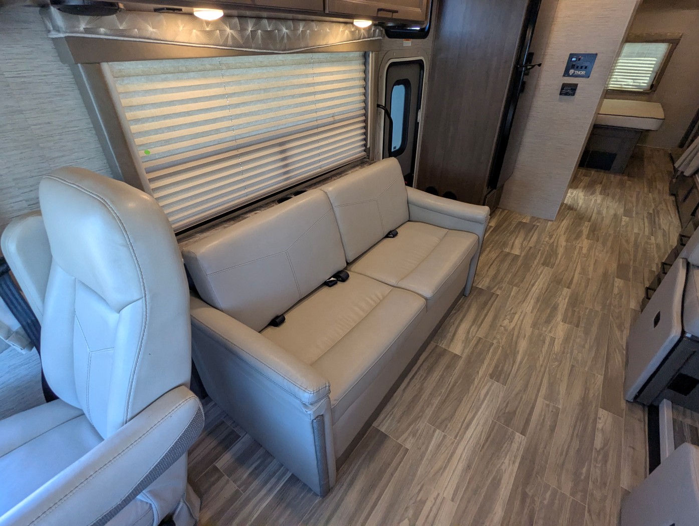 2022 Thor Motor Coach A.C.E. 32.3 - Image 13