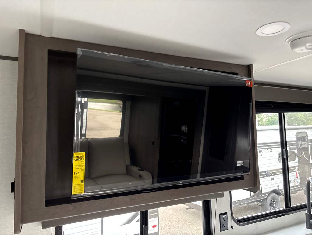 2026 GRAND DESIGN TRANSCEND 315RKT - Image 10