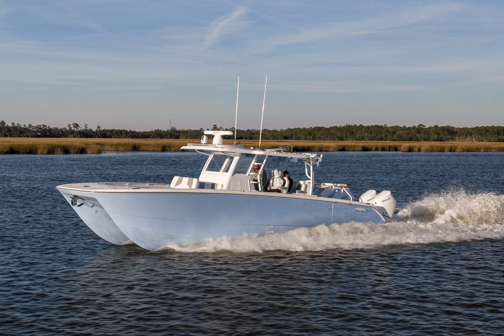 2024 Invincible 40 CAT - Image 13