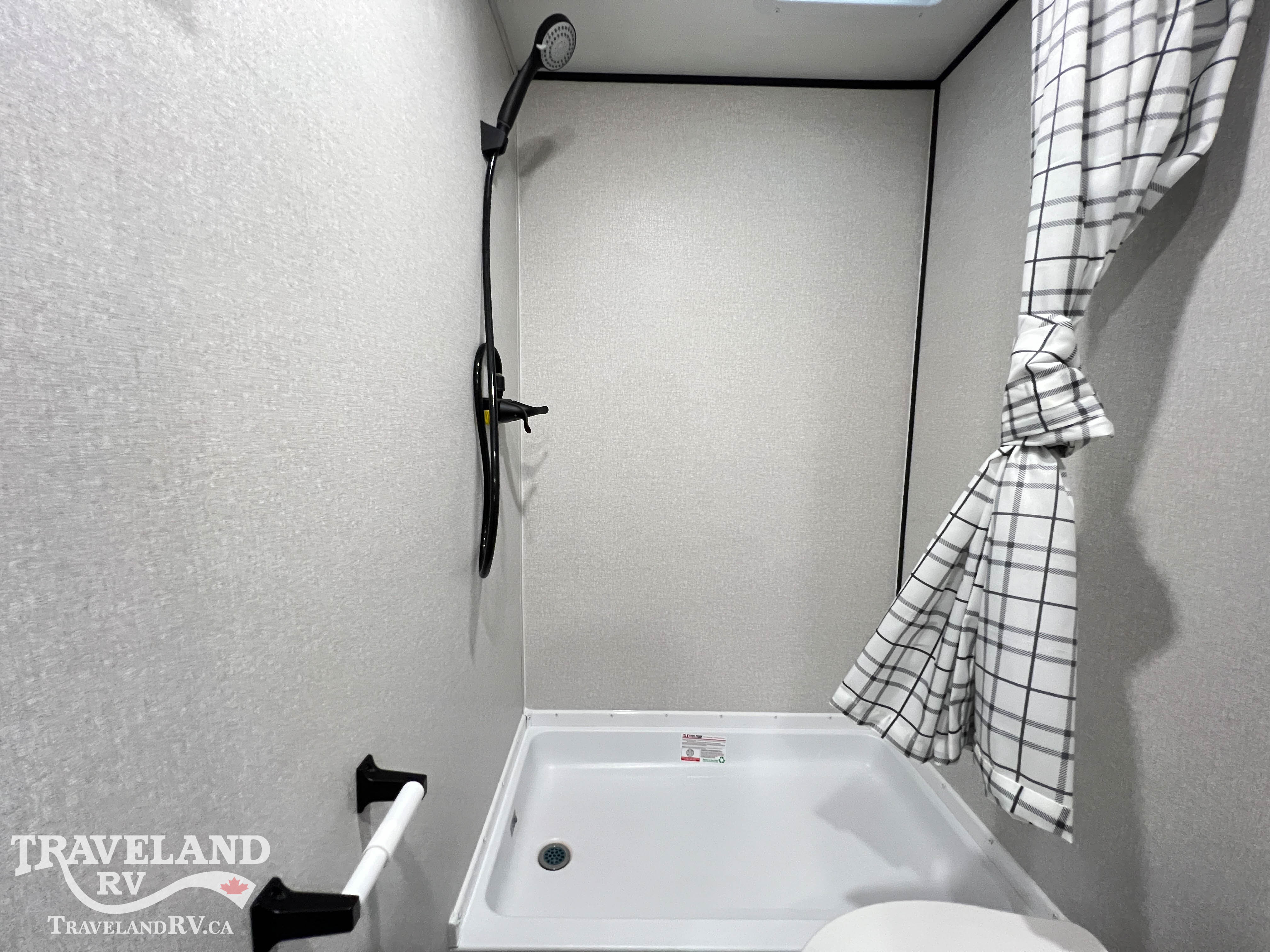2026 Highland Ridge Colt 25BH - Image 24