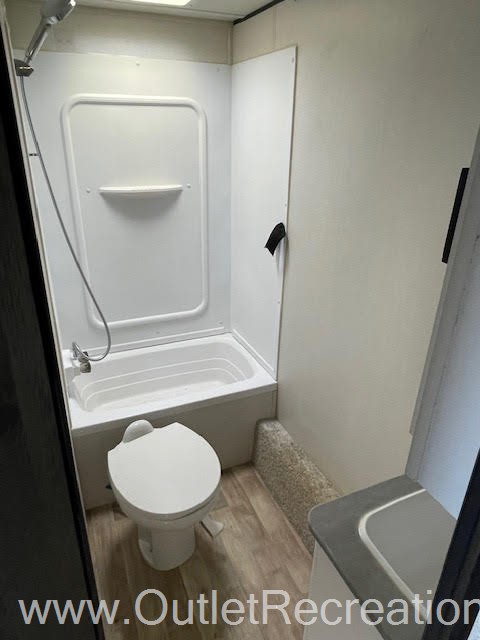 2022 KEYSTONE RV HIDEOUT 29DFS - Image 21