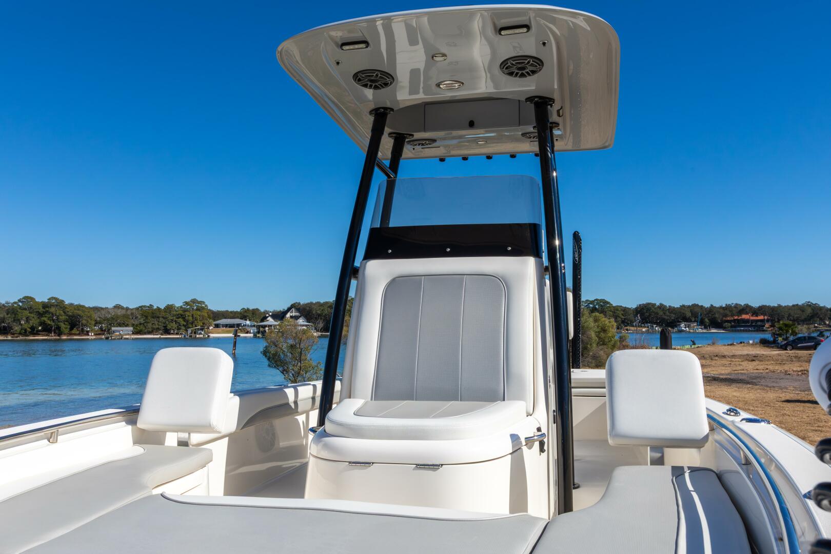 2023 ShearWater 260 SS Carolina - Image 9