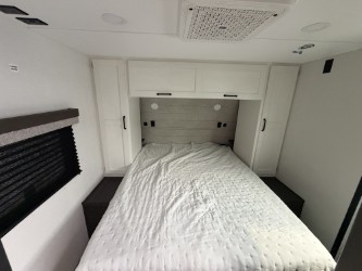2027 VENTURE RV SIENNA 311VDB - Image 20