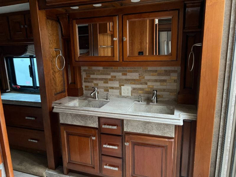 2014 Tiffin Allegro Bus 37 AP - Image 17