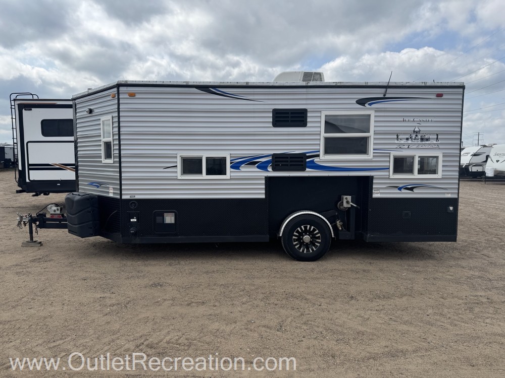 2020 ICE CASTLE RV EDITION 8X17 - Image 4