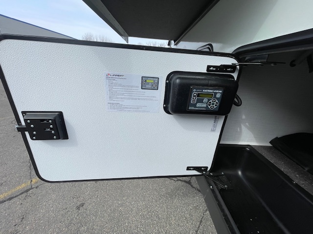 2025 ROCKWOOD SIGNATURE 375RL - Image 12