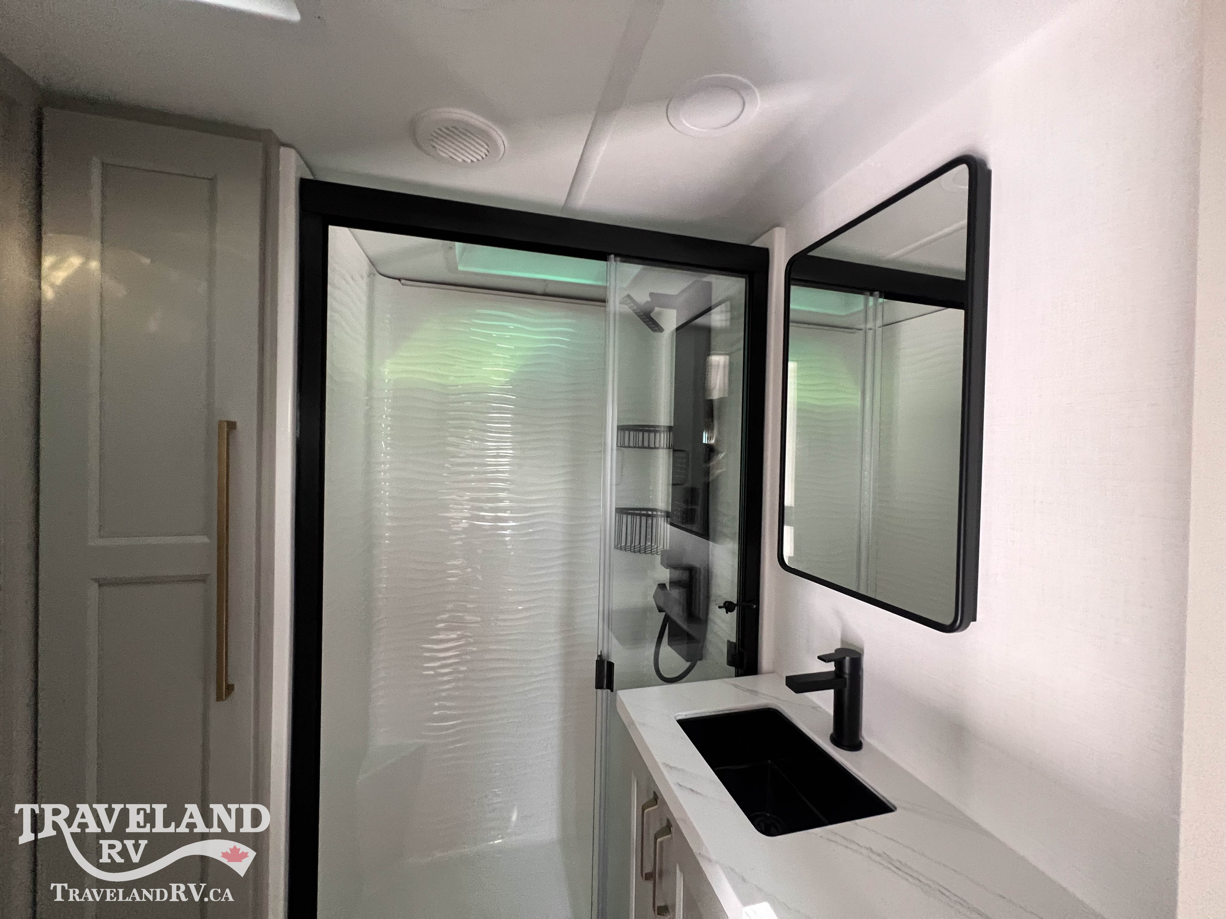 2025 Brinkley RV Model G 3950 - Image 21