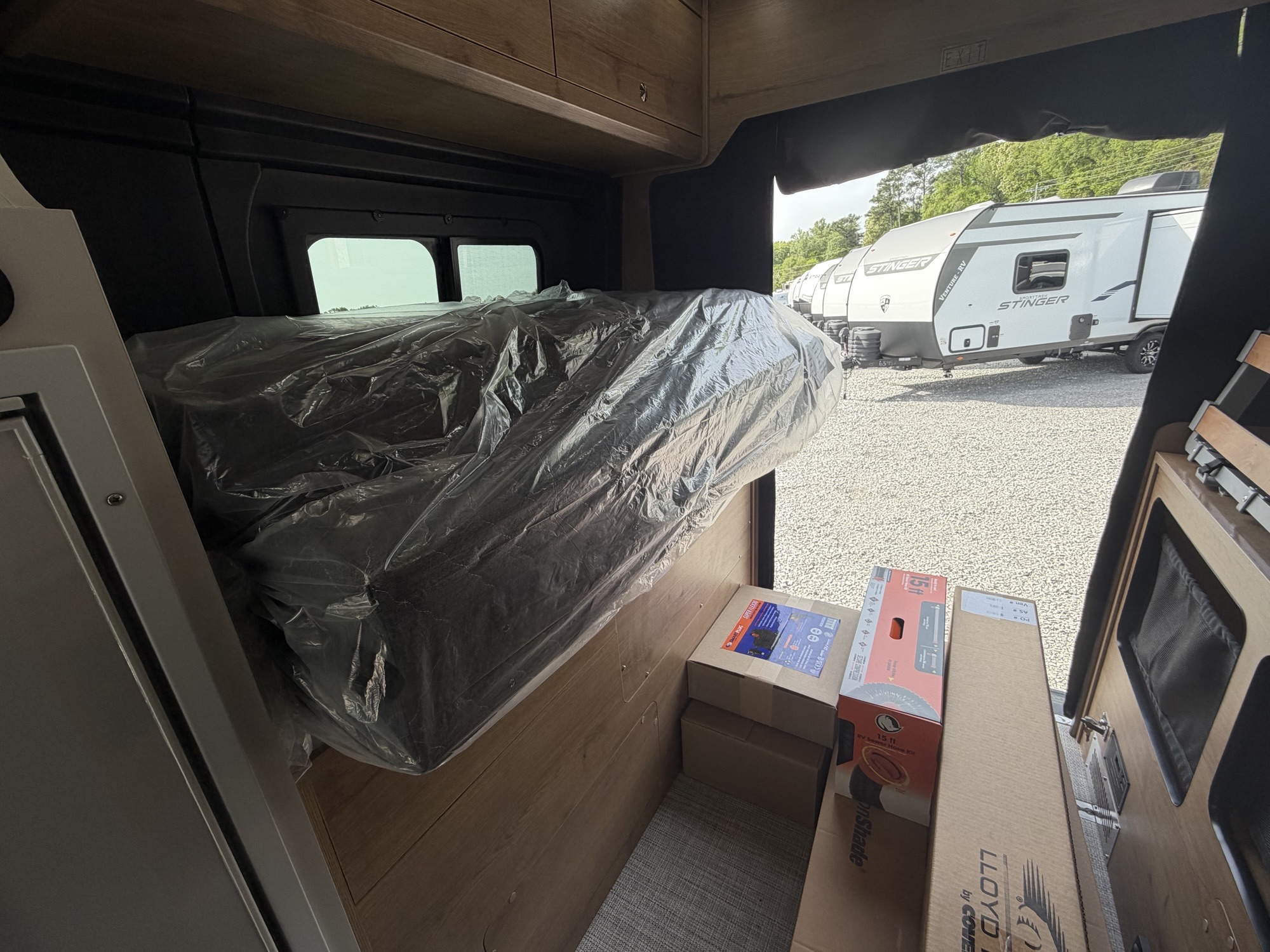 2026 AIRSTREAM RANGELINE POPTOP - Image 27