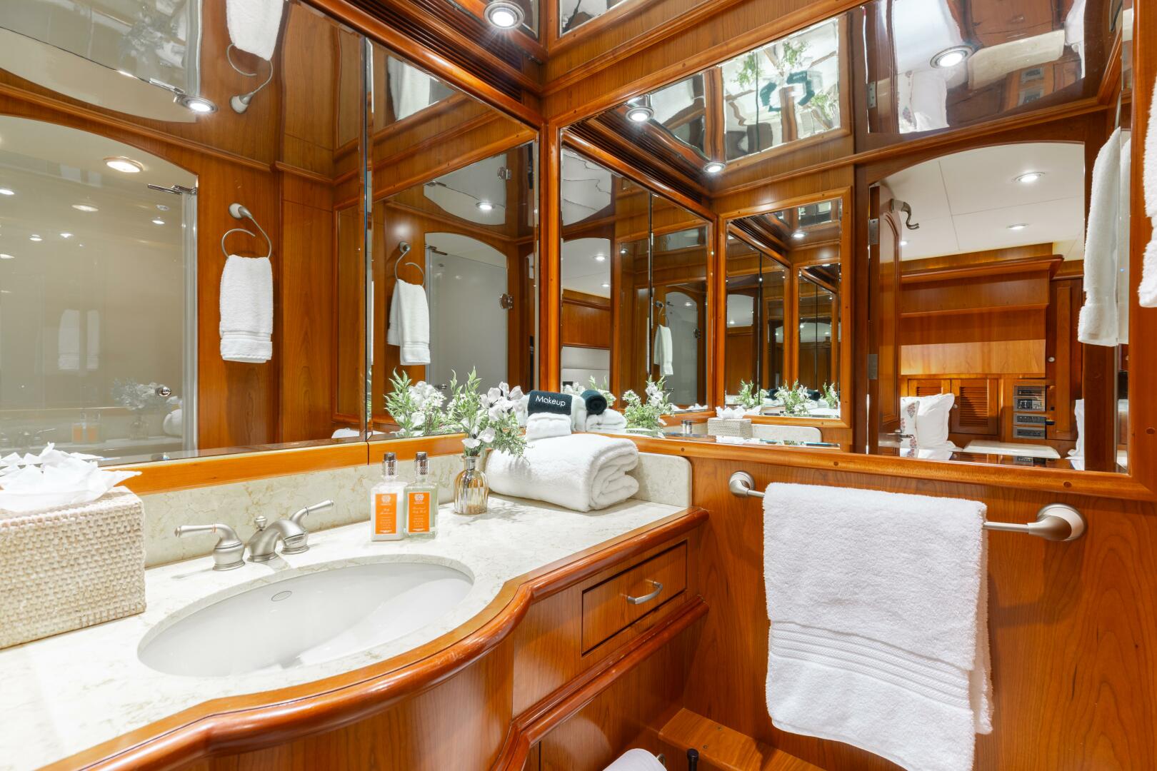 2007 President Tri-Deck - Image 36