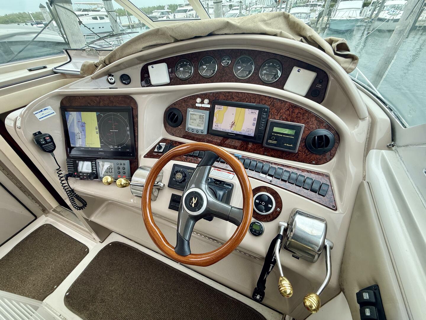 2003 Sea Ray 480 Motor Yacht - Image 25