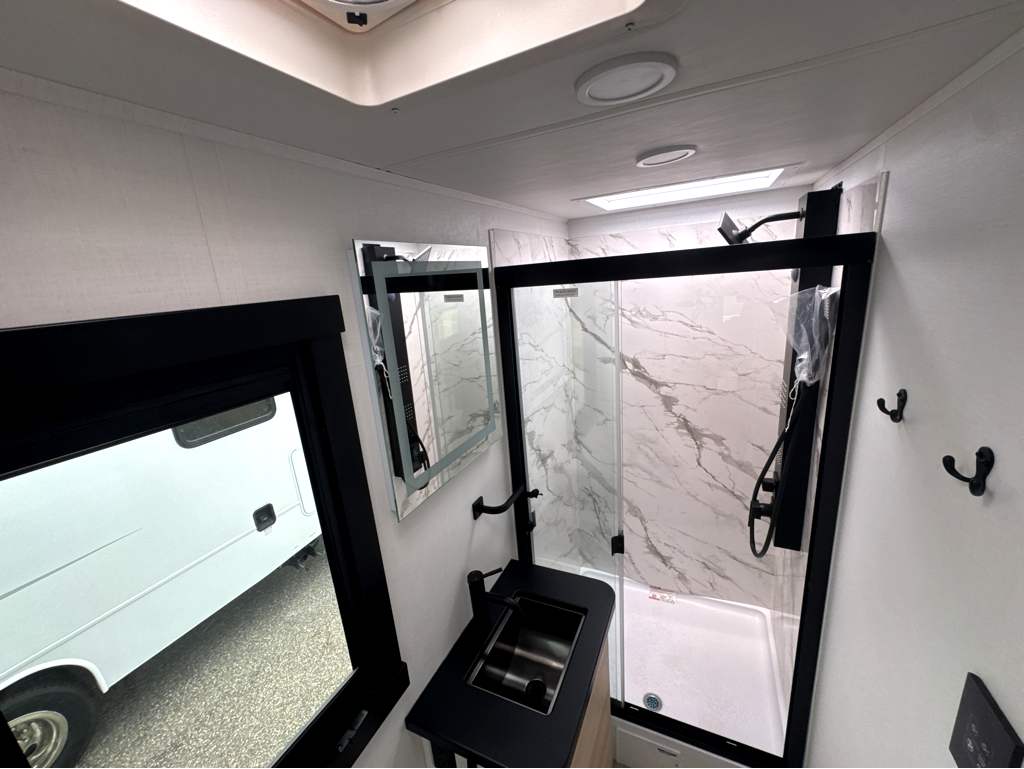 2027 JAYCO MELBOURNE PRESTIGE 25LP - Image 16