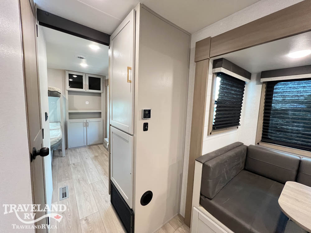 2027 Jayco Jay Flight SLX 321BDS - Image 28