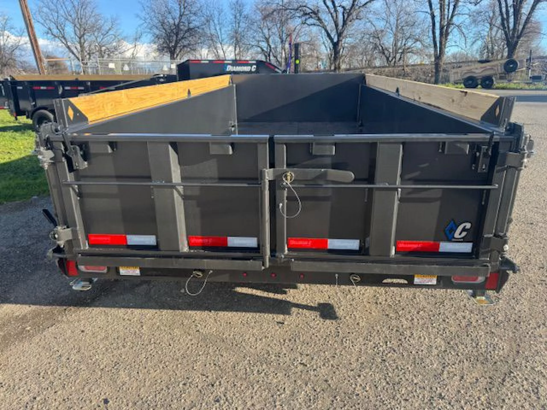 2026 DIAMOND C TRAILERS DIAMOND C LPT 207 HEAVY DUTY 16X82 24 SIDES PACESETTER - Image 3