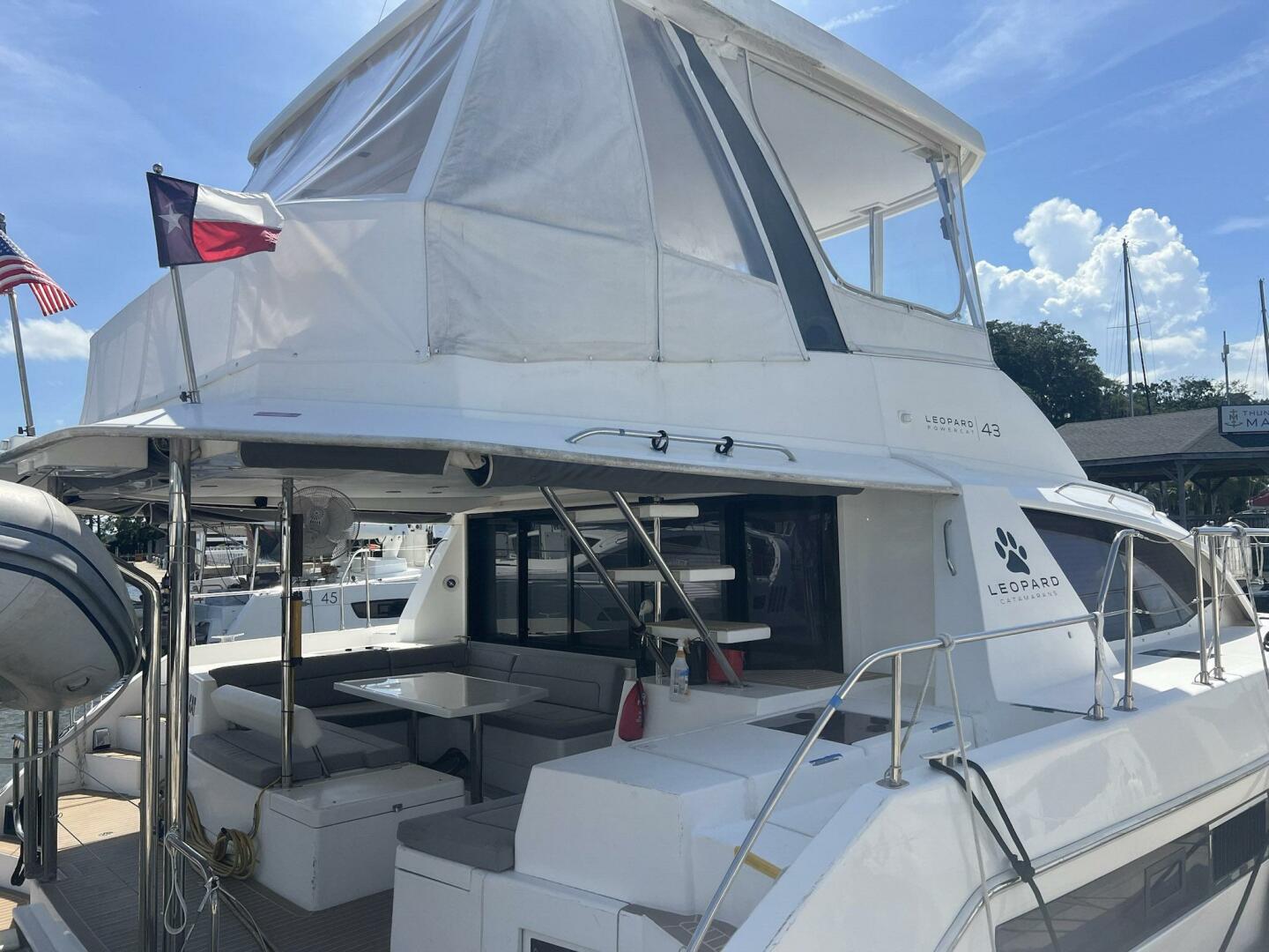 2018 Leopard 43 Powercat - Image 8