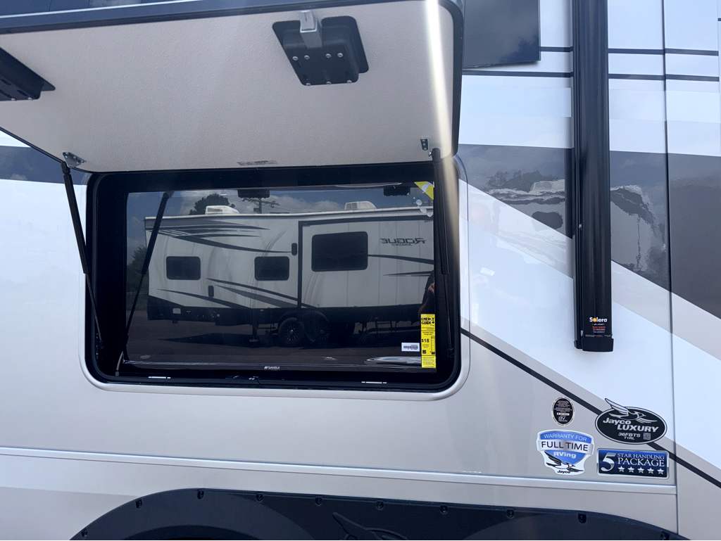 2026 JAYCO PINNACLE 36FBTS - Image 6