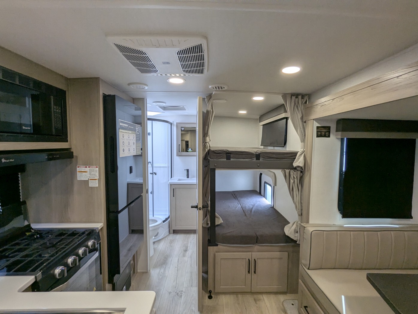 2026 Forest River Rockwood Mini Lite 2520BH - Image 12