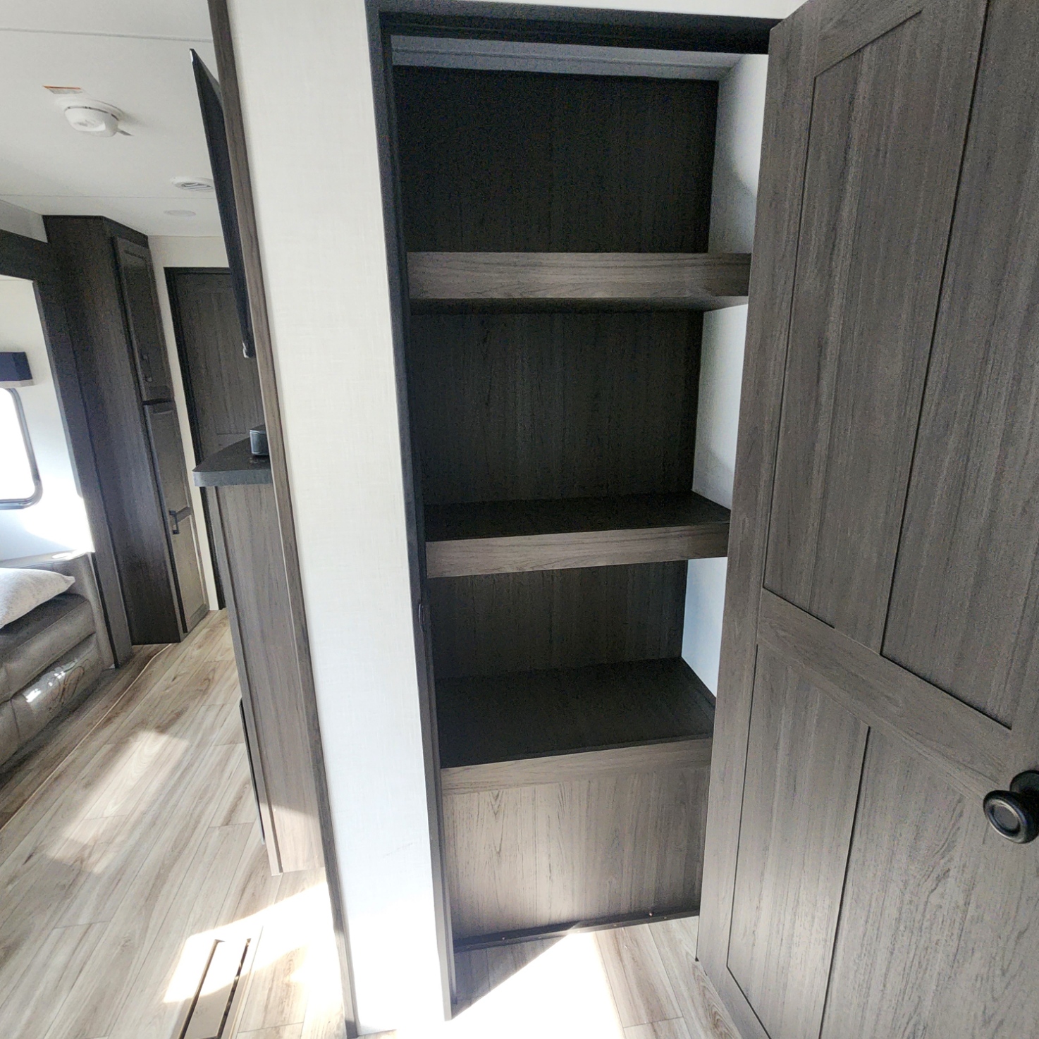 2026 VENTURE RV SPORTTREK 272VRK - Image 15
