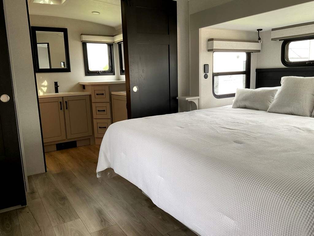 2026 JAYCO NORTH POINT 382 FLRB - Image 26