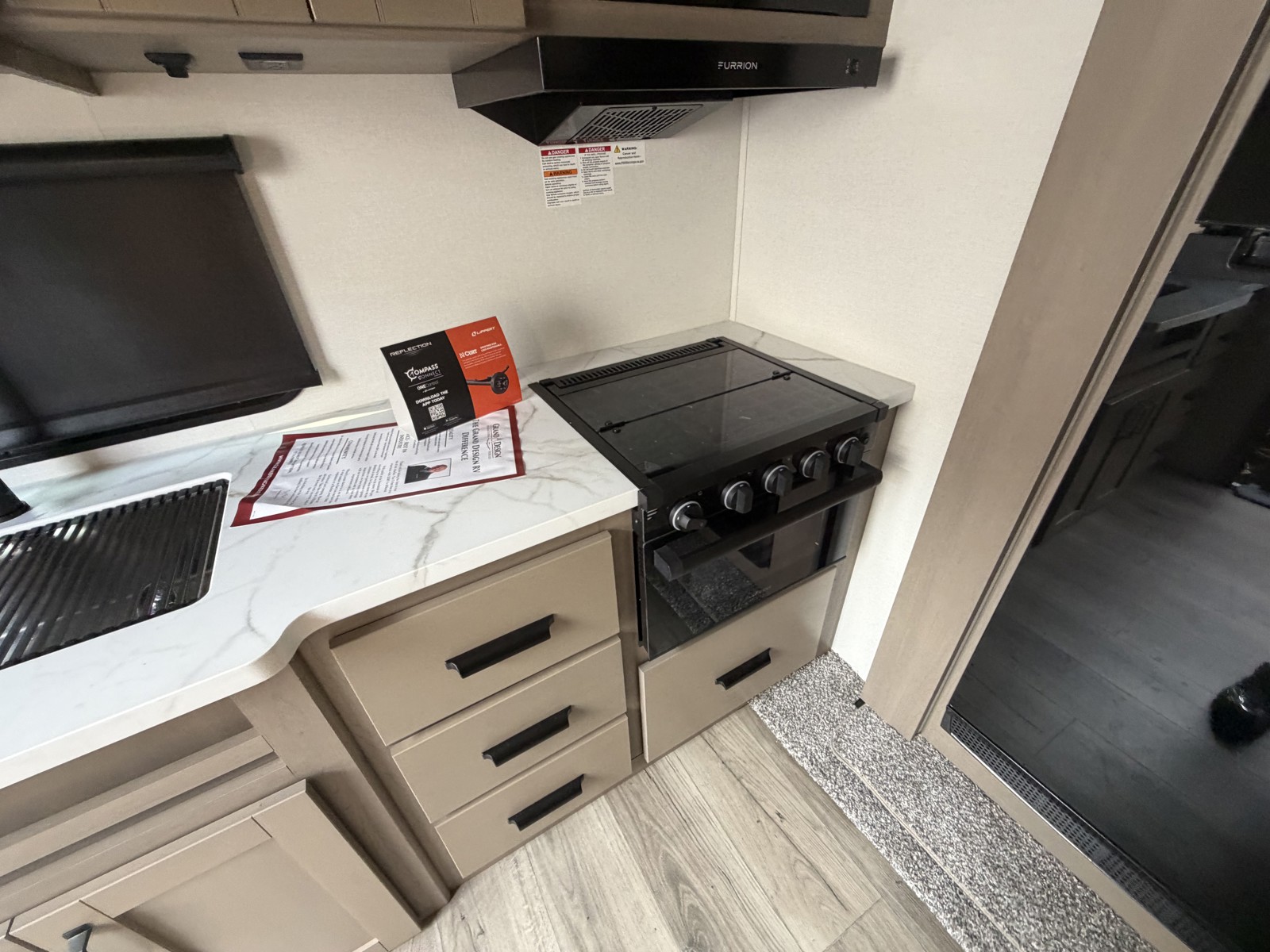 2026 GRAND DESIGN 22RK - Image 17