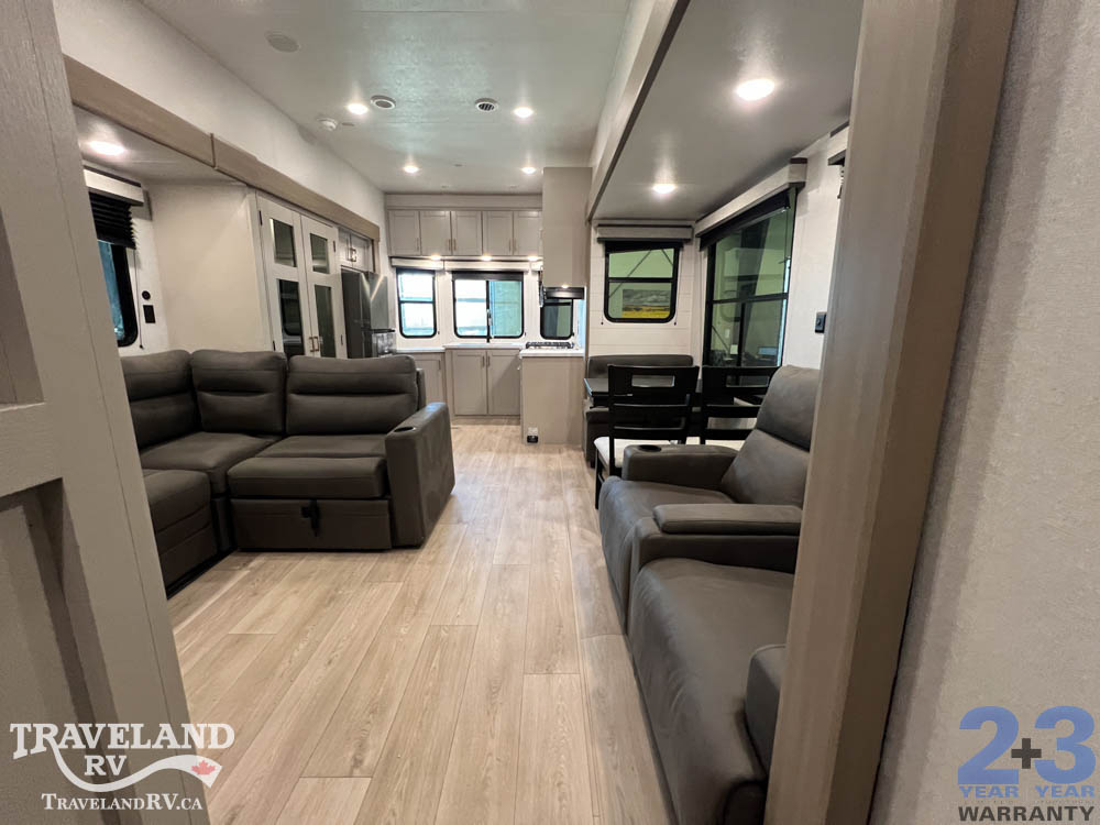 2027 Jayco Jay Flight Bungalow 404LOFT - Image 3