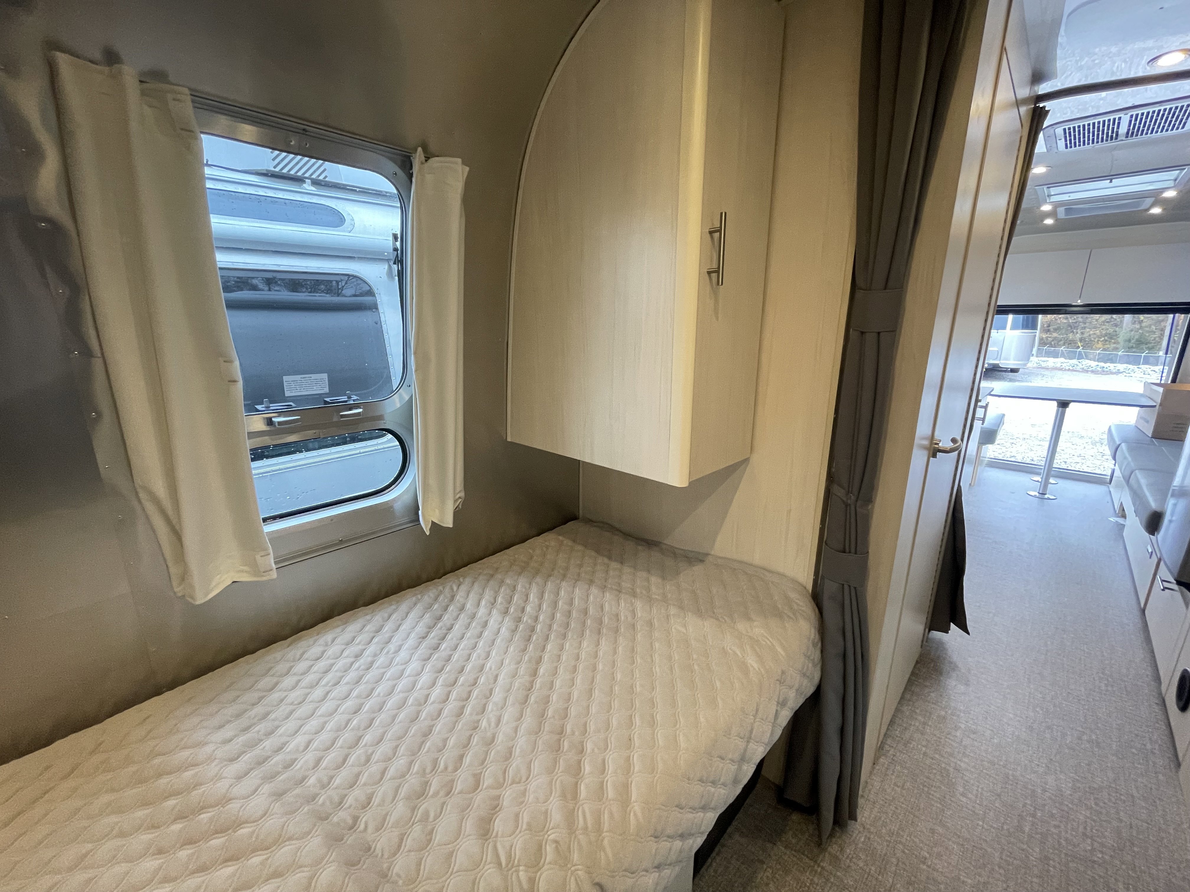 2026 AIRSTREAM FLYING CLOUD 25FBT - Image 20