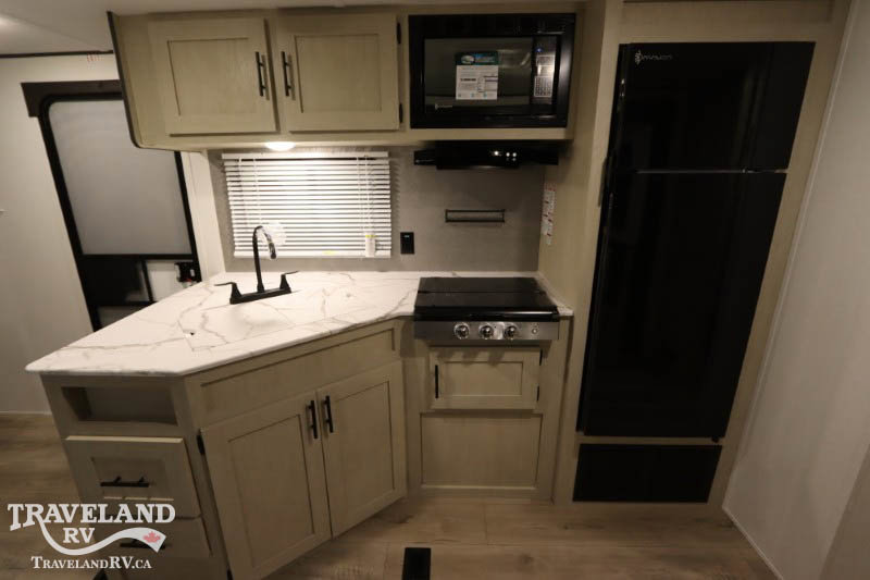 2025 Coachmen Northern Spirit DLX 5320BEDS - Image 18
