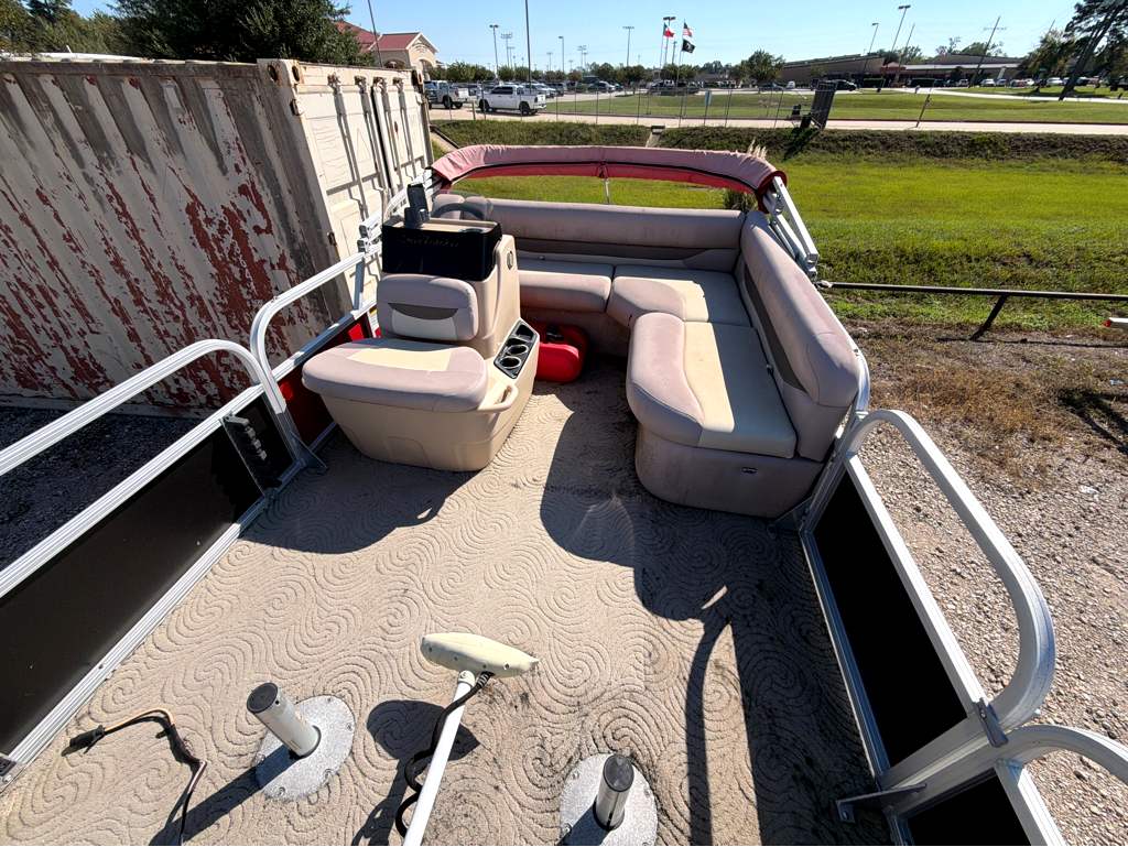 2014 SUNTRACKER 16BB - Image 13