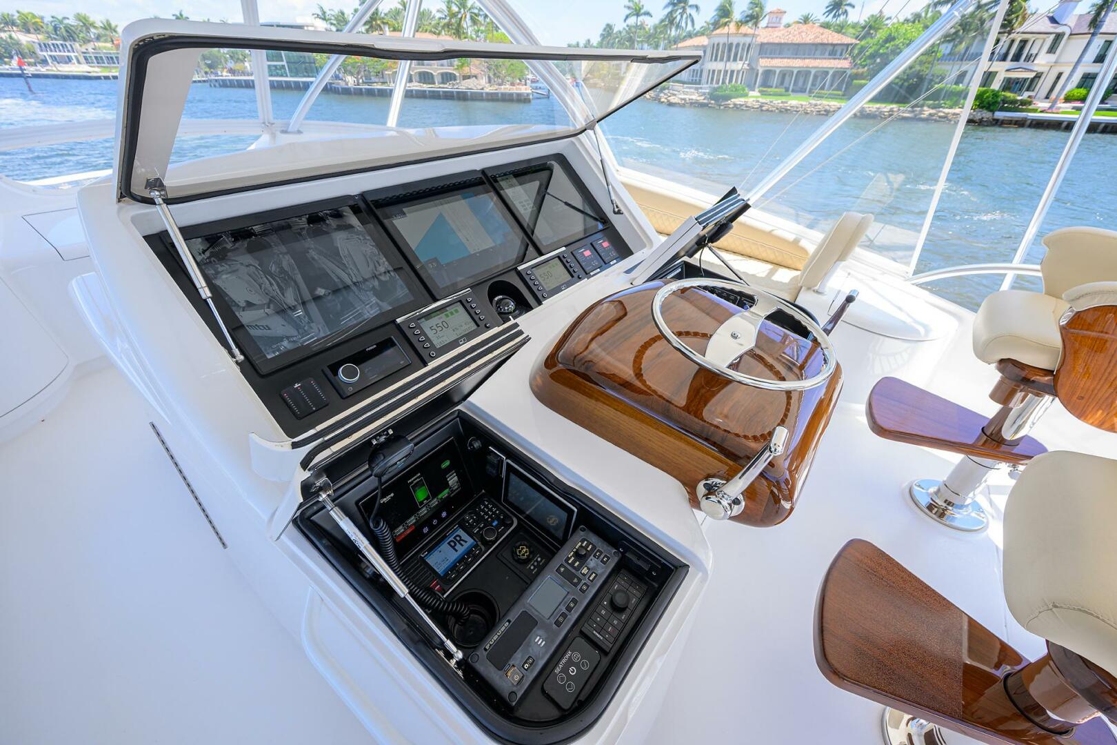2021 Viking 72 Convertible - Image 28