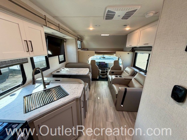 2026 Thor Motor Coach Pasadena SE28 - Image 19