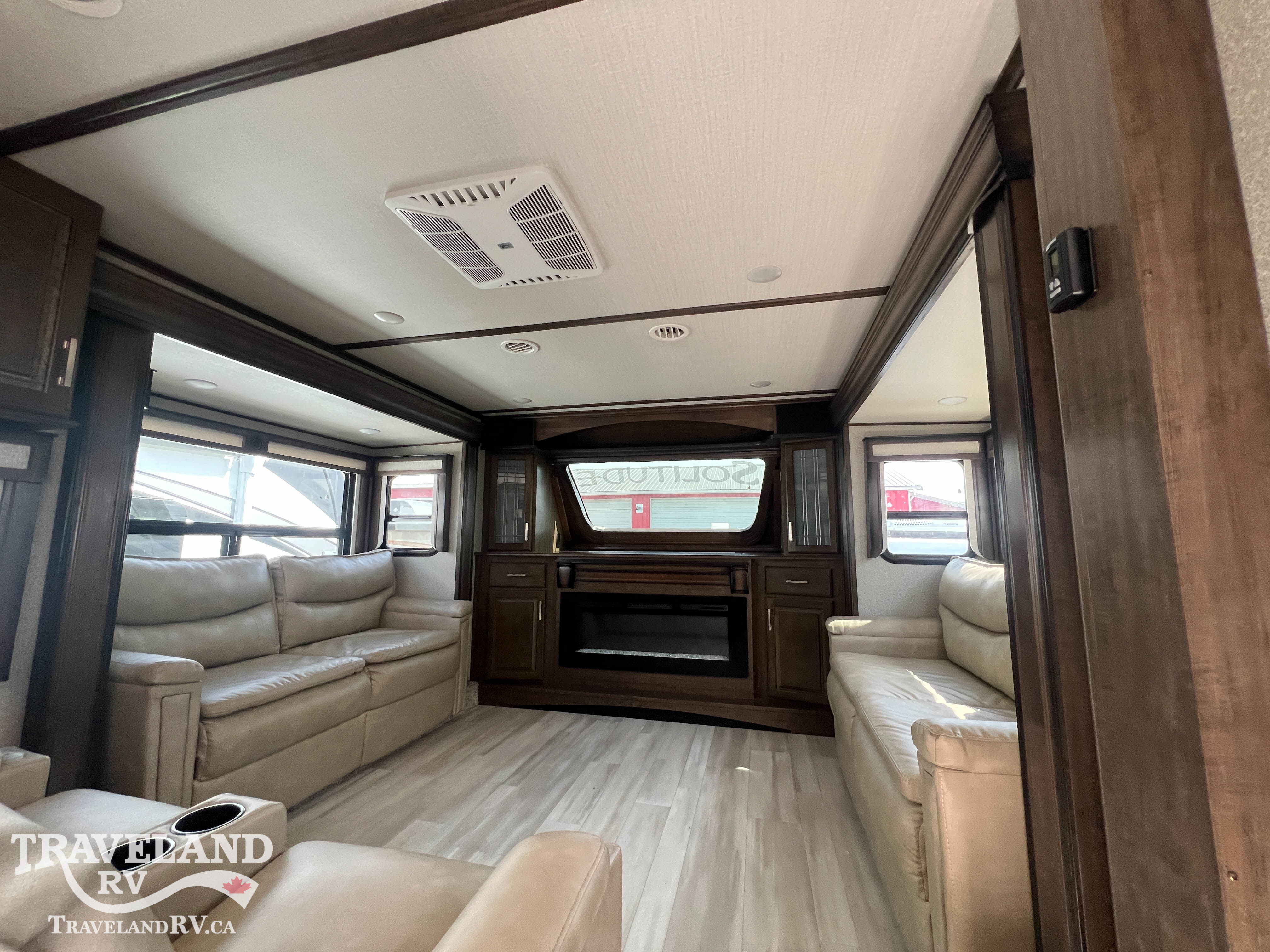 2021 Grand Design Solitude 380FL - Image 2